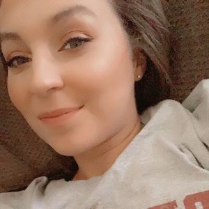 Meet your Posher, Selina